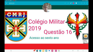 Colégio Militar 2019 questão 16, Em um grupo de 32 alunos da escolinha de natação do Colégio Militar