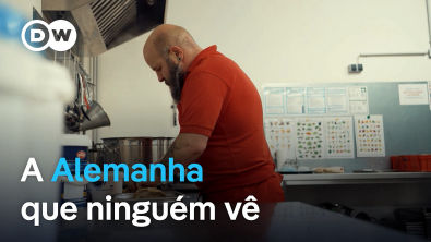 Como é ter um emprego, mas viver na rua na Alemanha | Documentário
