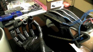 Arduino Wireless Animatronic Hand